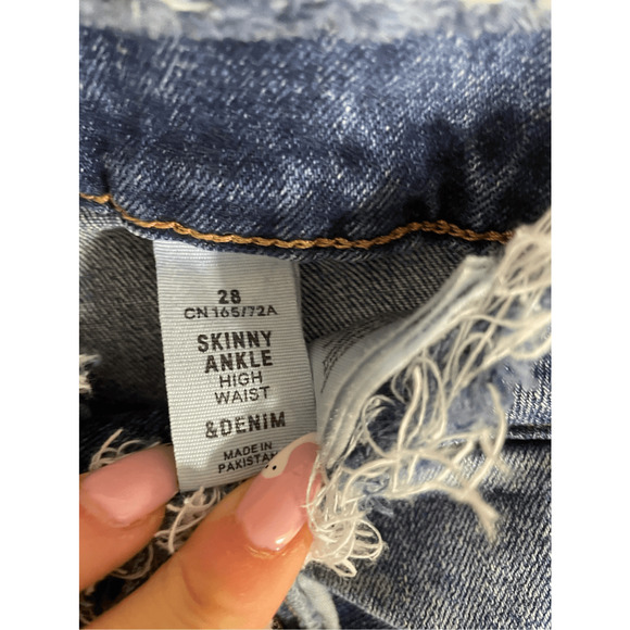 H & M Distressed Raw Hem High Rise Streetwear Comfy Indie Skinny Jeans SZ 28 - Picture 3 of 9